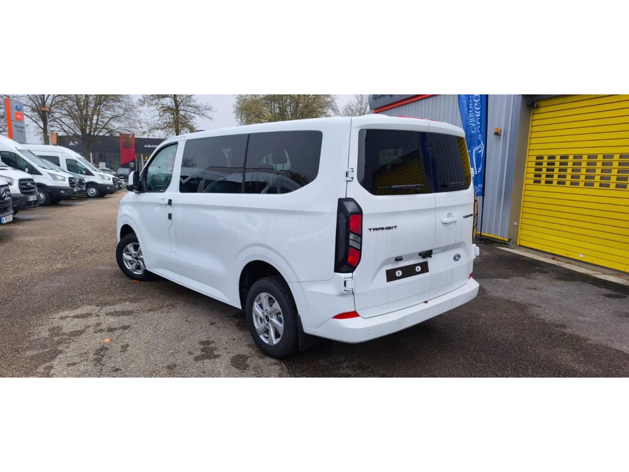 FORD TRANSIT CUSTOM KOMBI