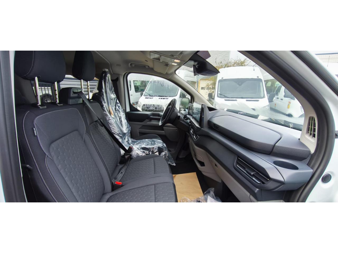 FORD TRANSIT CUSTOM KOMBI
