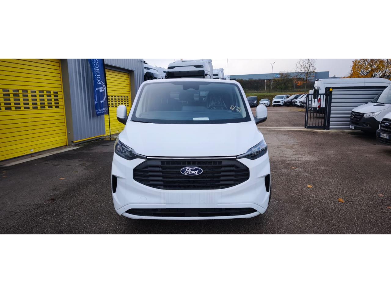 FORD TRANSIT CUSTOM KOMBI