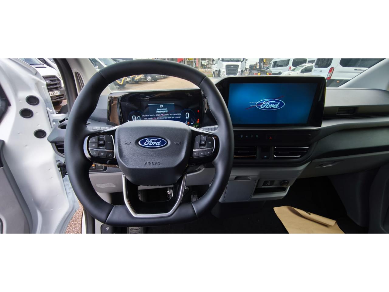 FORD TRANSIT CUSTOM KOMBI
