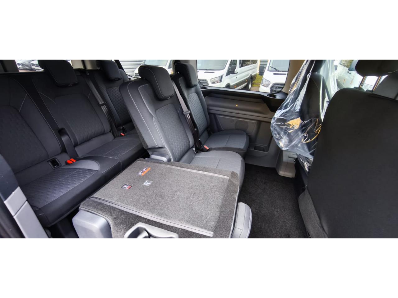 FORD TRANSIT CUSTOM KOMBI