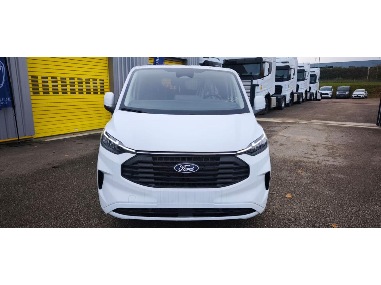 FORD TRANSIT CUSTOM KOMBI