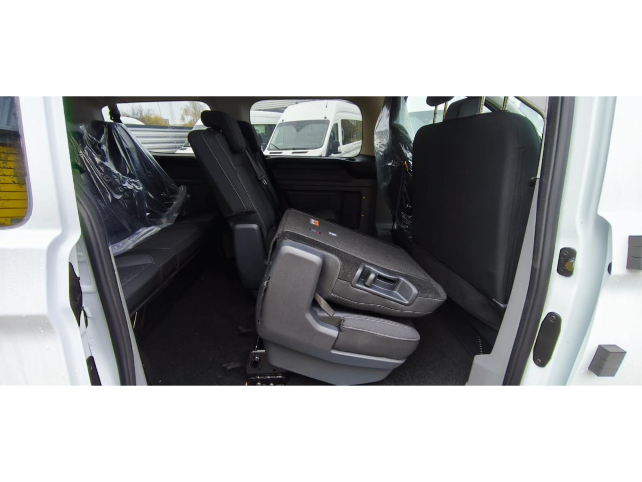 FORD TRANSIT CUSTOM KOMBI