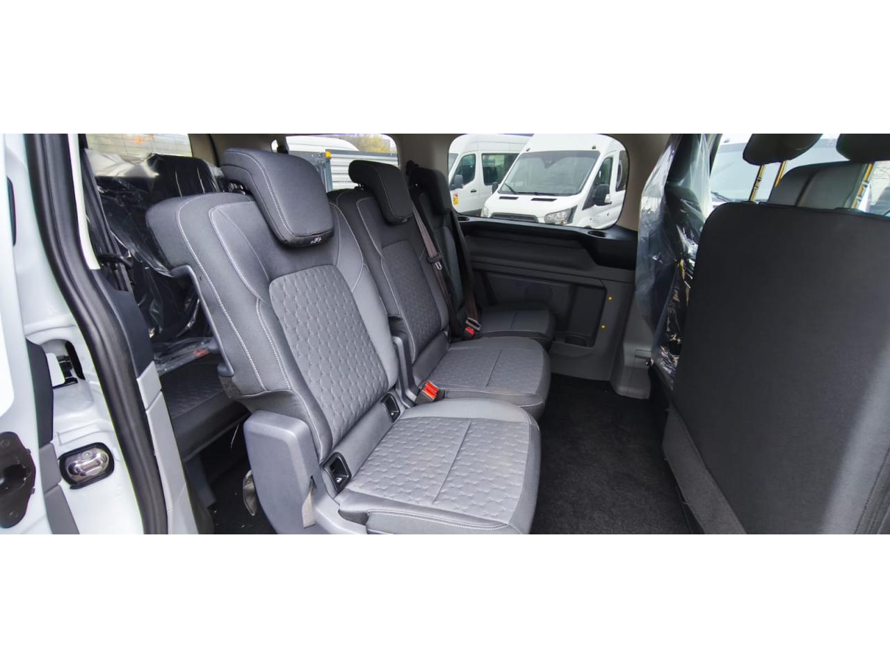 FORD TRANSIT CUSTOM KOMBI