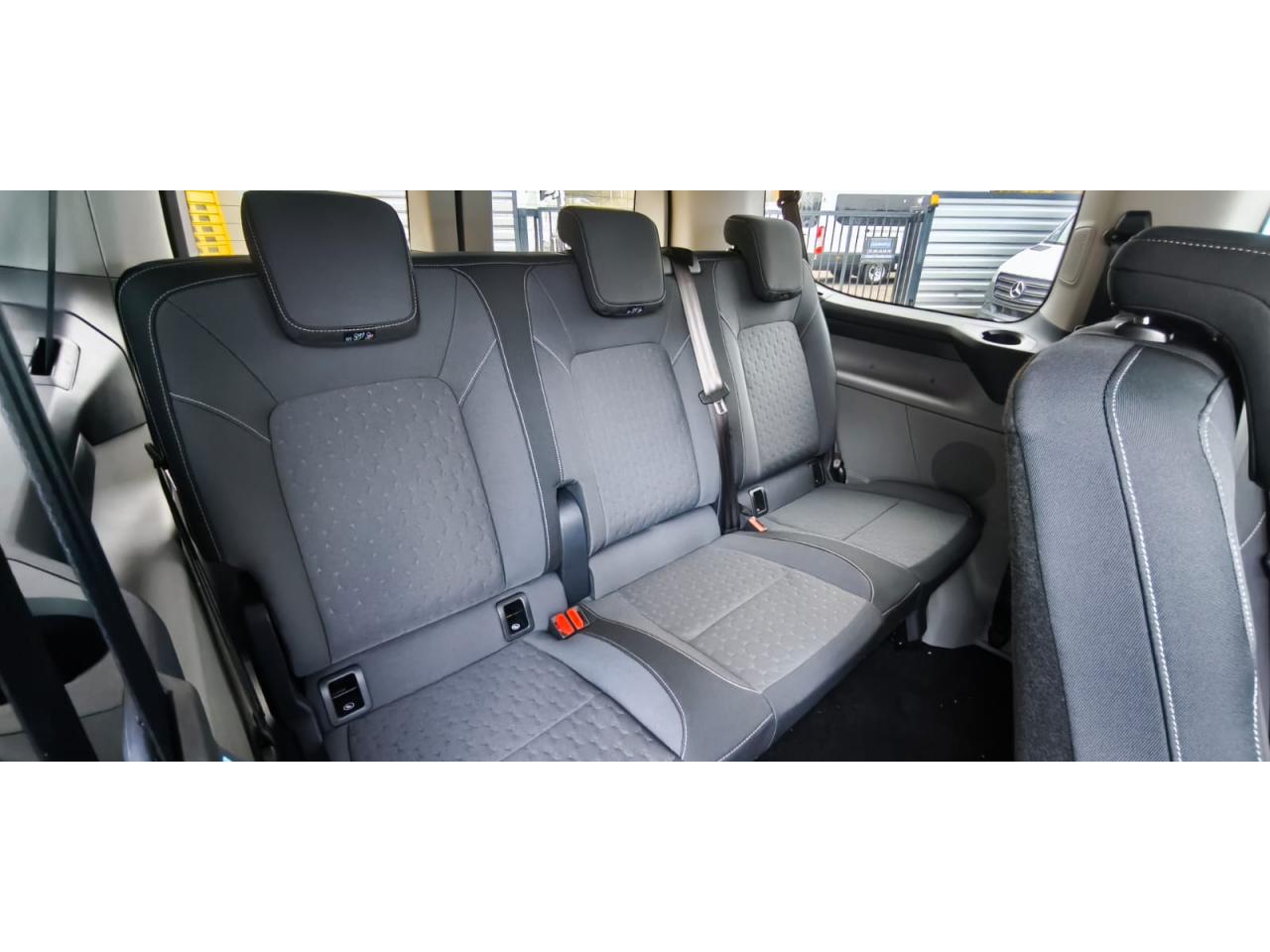 FORD TRANSIT CUSTOM KOMBI