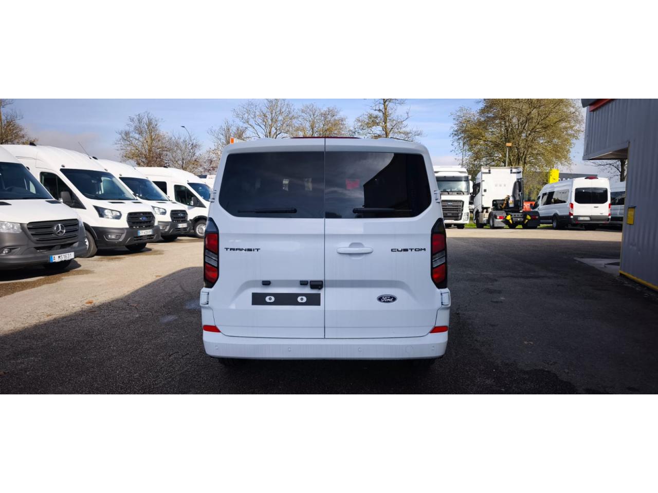 FORD TRANSIT CUSTOM KOMBI