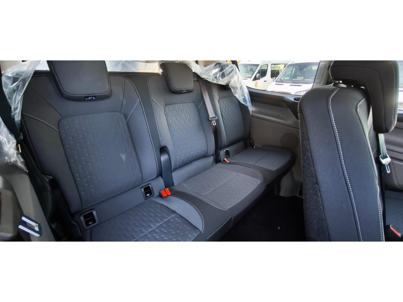 FORD TRANSIT CUSTOM KOMBI