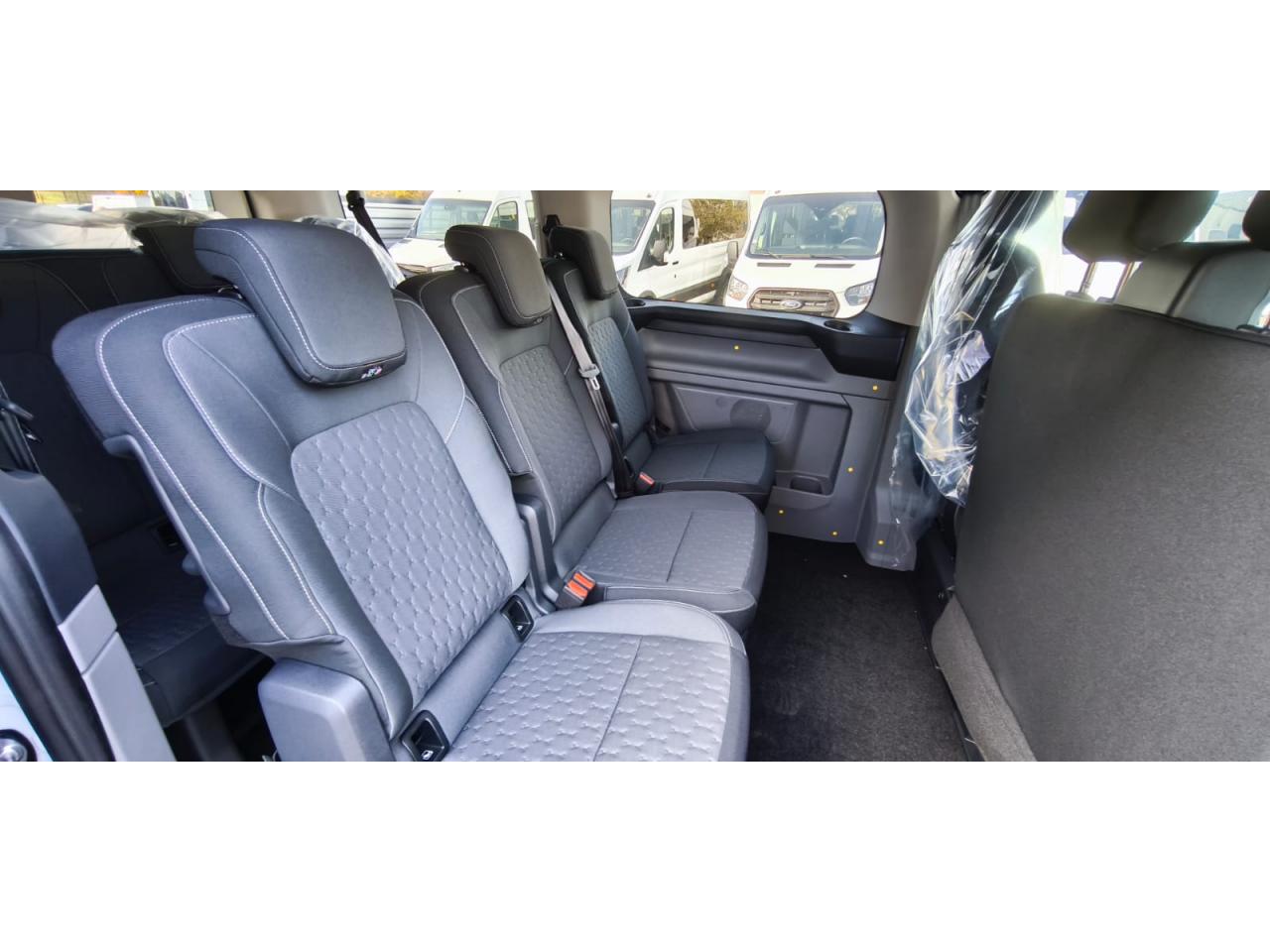 FORD TRANSIT CUSTOM KOMBI