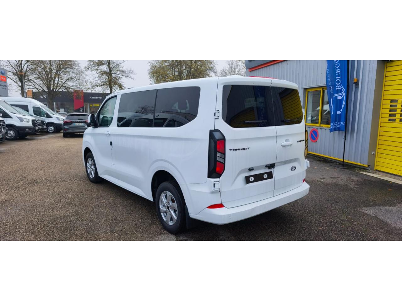 FORD TRANSIT CUSTOM KOMBI