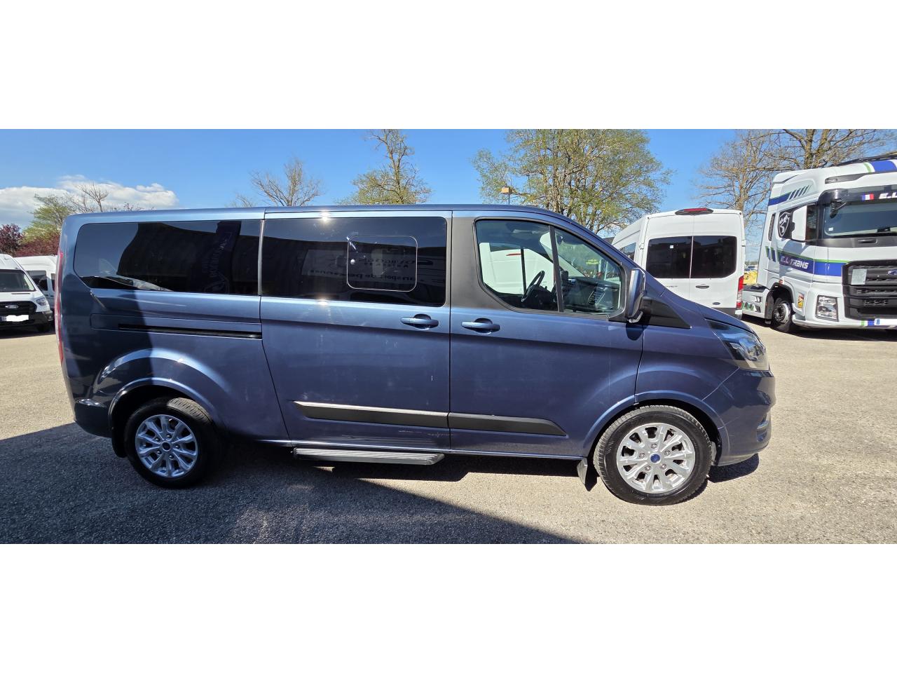 FORD TOURNEO