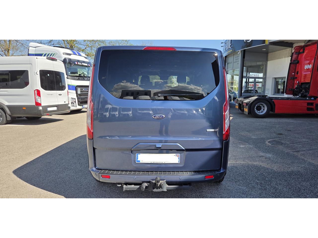 FORD TOURNEO