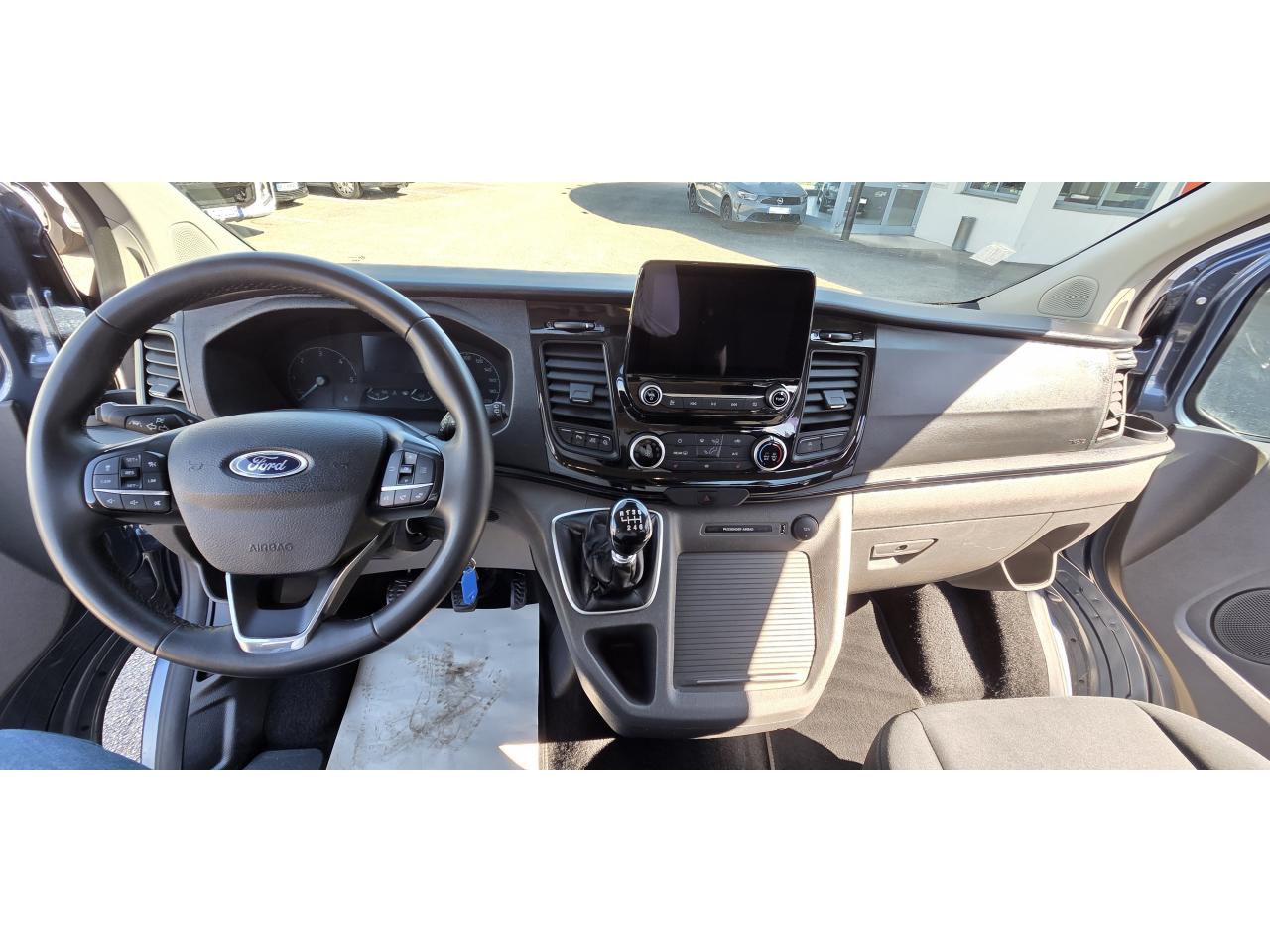 FORD TOURNEO
