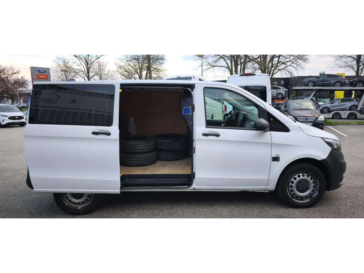 MERCEDES VITO