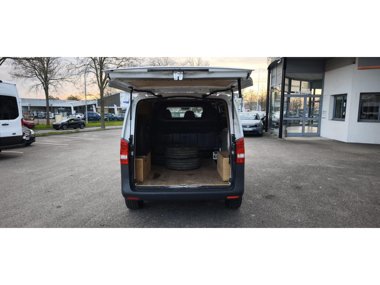 MERCEDES VITO