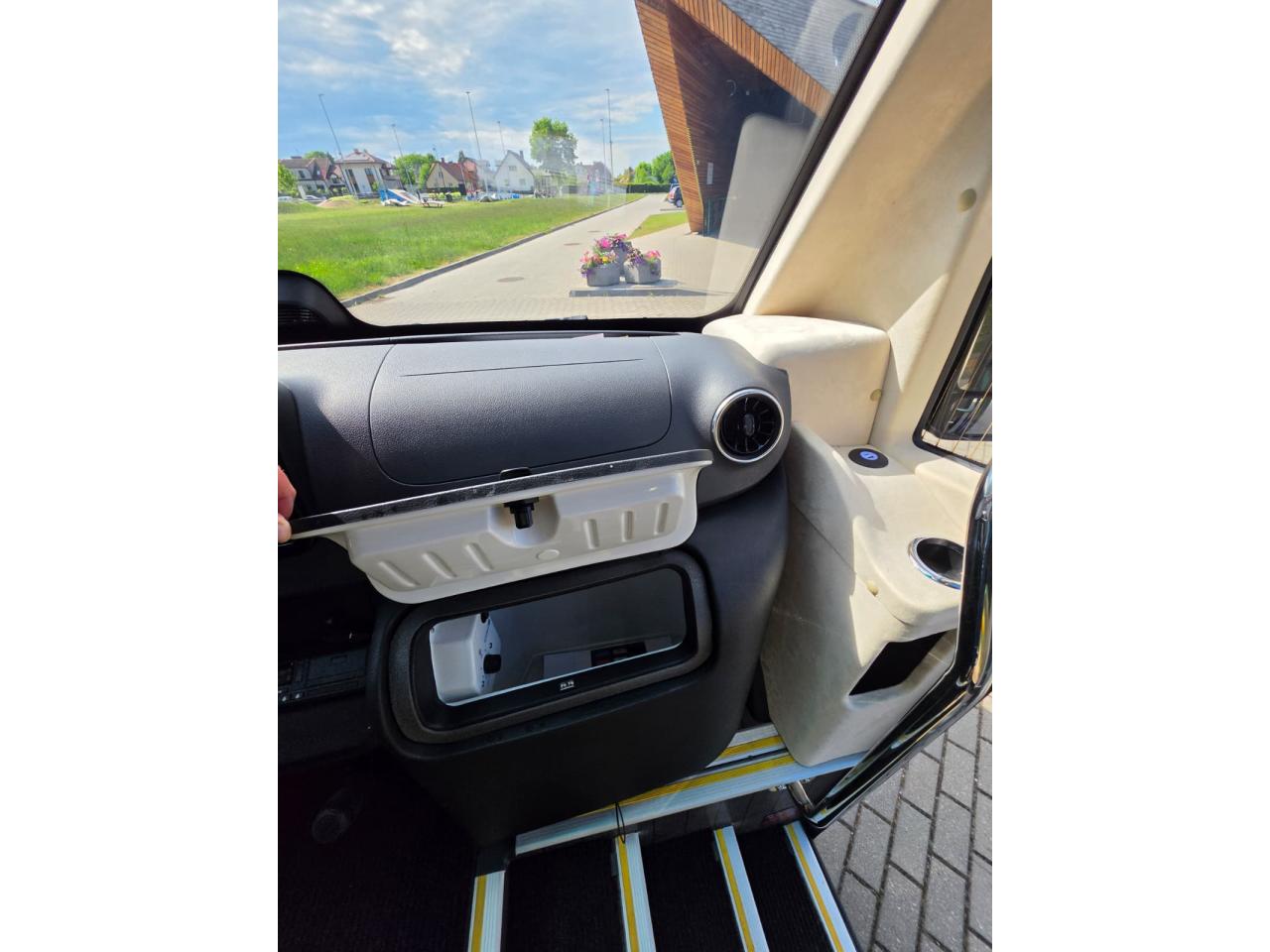 MERCEDES SPRINTER
