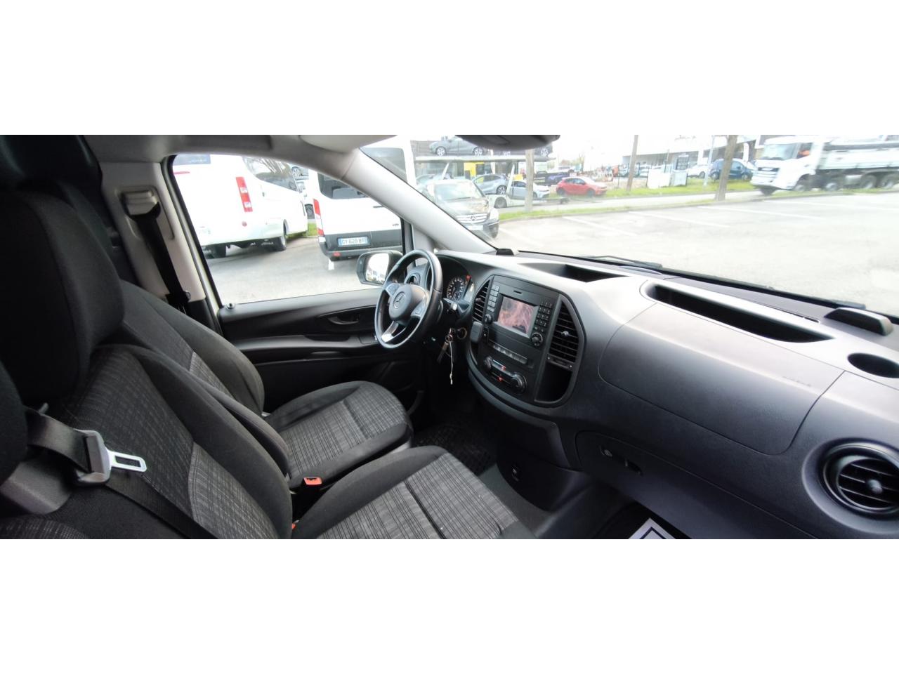 MERCEDES VITO