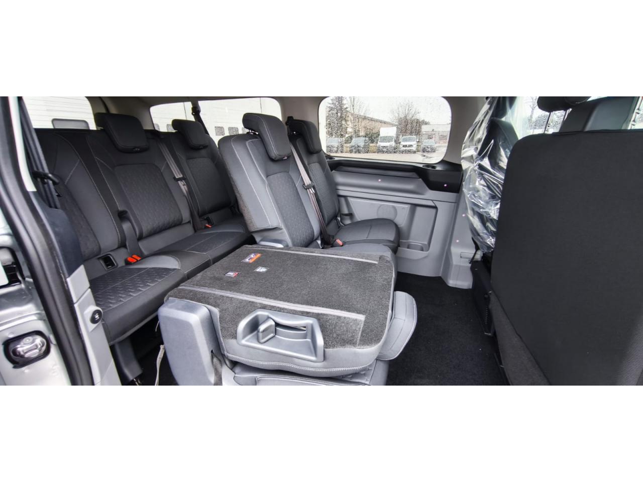 FORD TRANSIT CUSTOM KOMBI