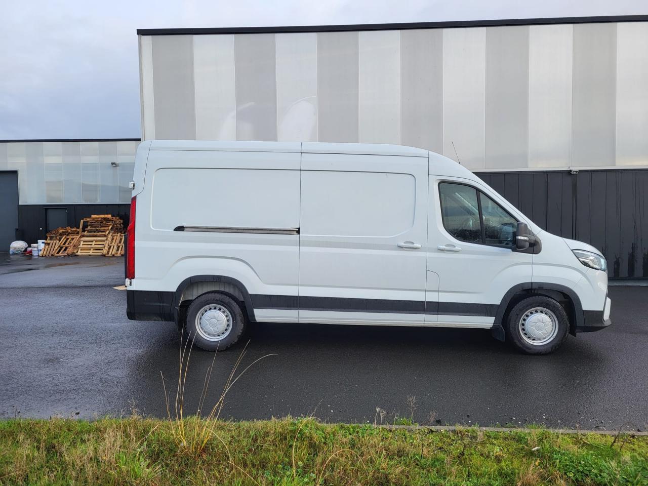 MAXUS Deliver9
