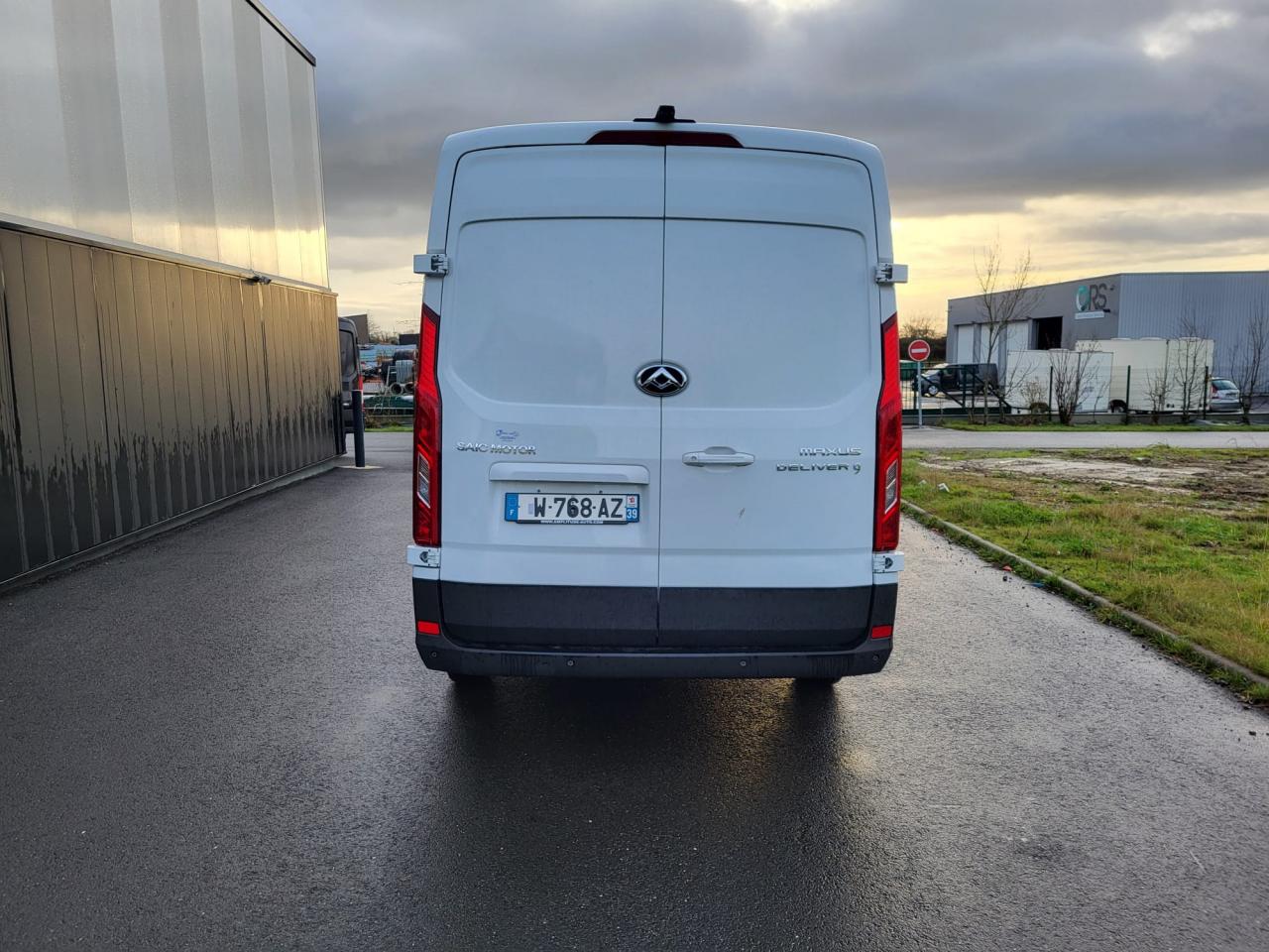 MAXUS Deliver9