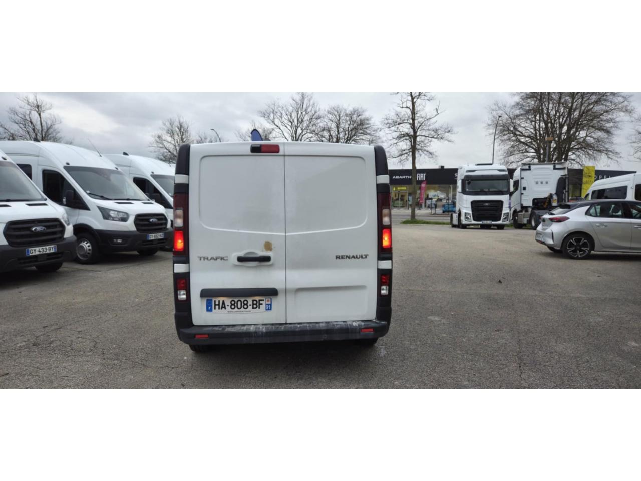 RENAULT TRAFIC